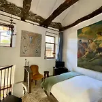Casa Fresco: 400 Year Old Historical Gem Apartment