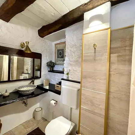 Апартаменты Casa Fresco: 400 Year Old Historical Gem Оджеббио