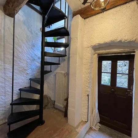Casa Fresco: 400 Year Old Historical Gem Apartman *